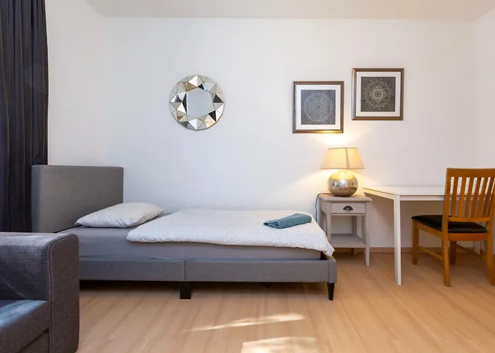 Kaya Ruby * زيورخ